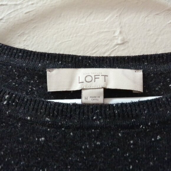 LOFT Women’s Black Speckled Knit Sweater Size M - Picture 2 of 2